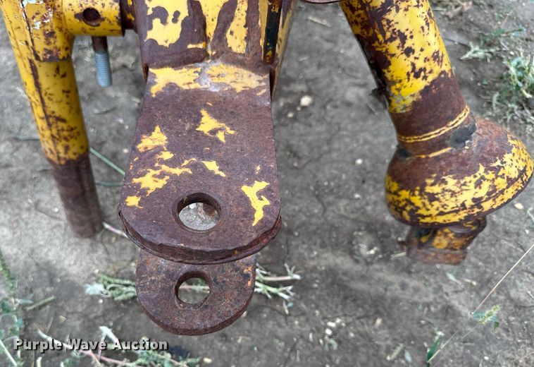 image for item NP9606 Vermeer 605F  round baler