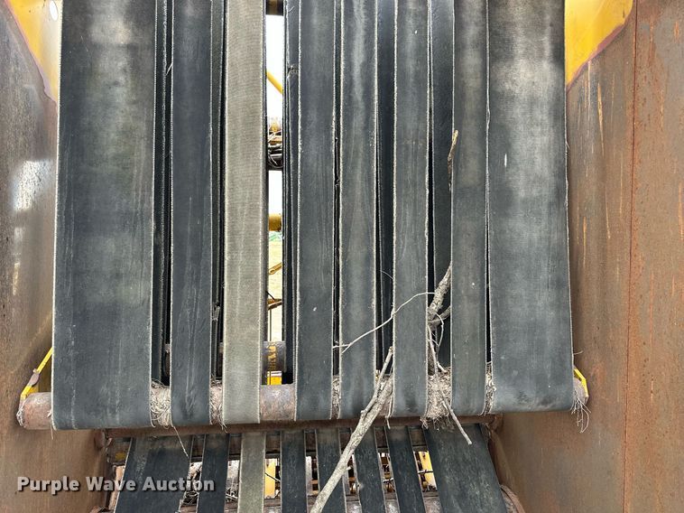 image for item NP9606 Vermeer 605F  round baler