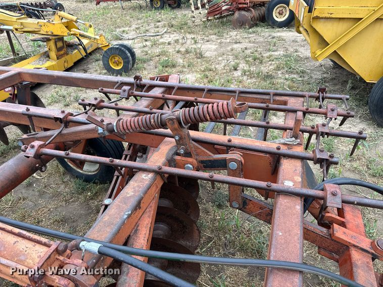 image for item NP9607 Sunflower  off-set disk