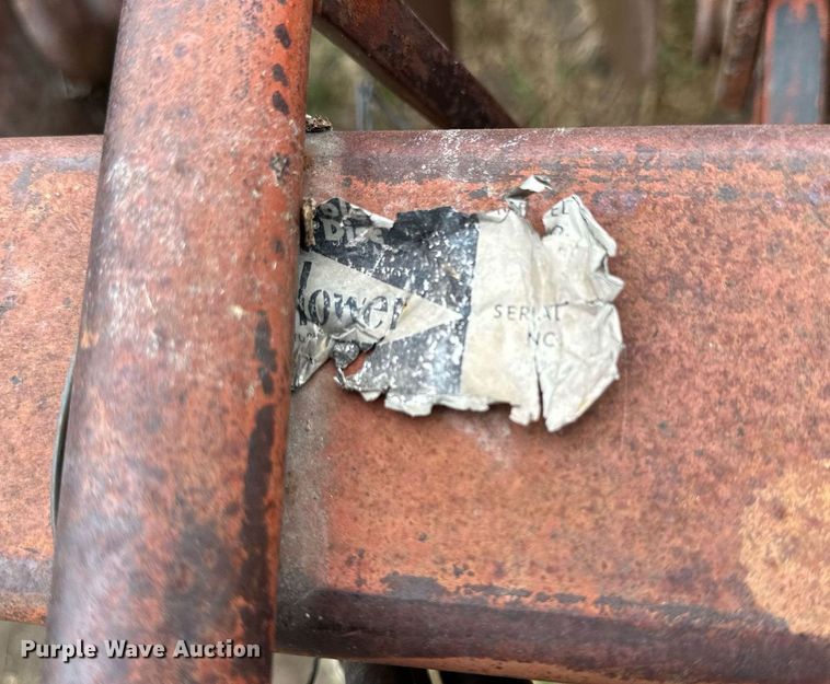 image for item NP9607 Sunflower  off-set disk