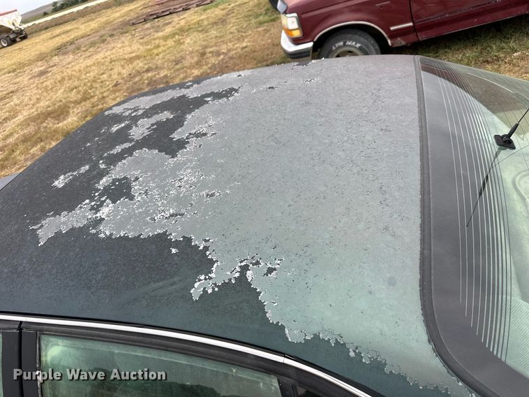 image for item NP9608 1997 Pontiac Bonneville SE