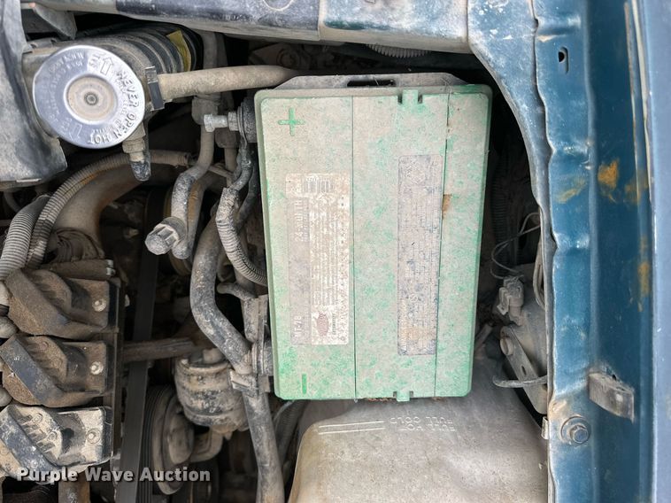 image for item NP9608 1997 Pontiac Bonneville SE