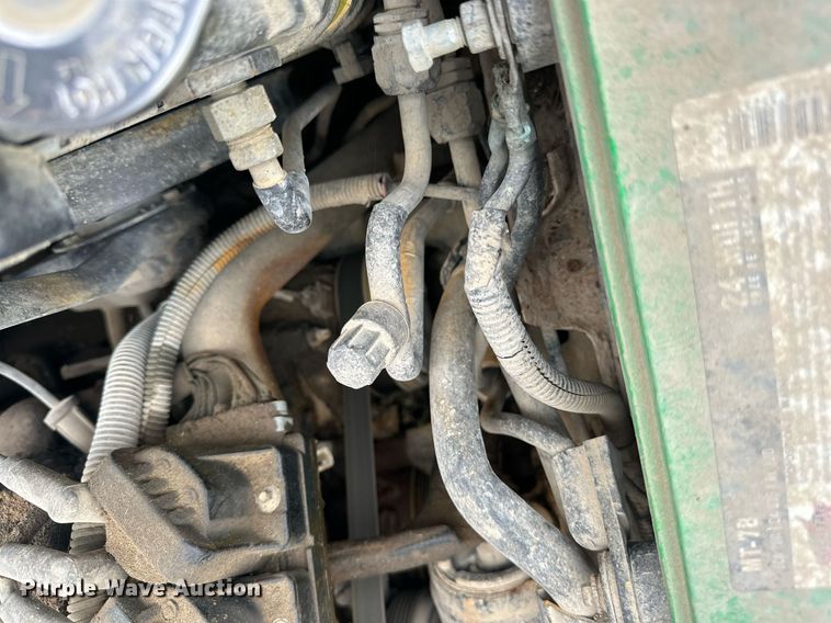 image for item NP9608 1997 Pontiac Bonneville SE