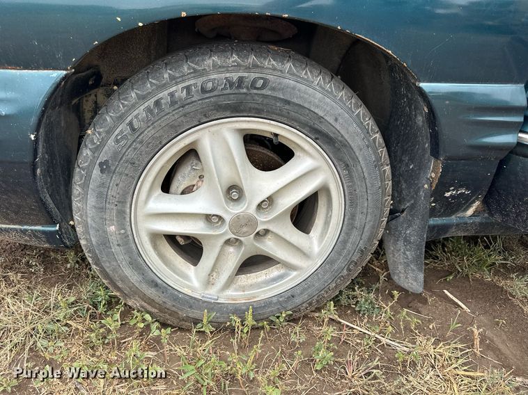 image for item NP9608 1997 Pontiac Bonneville SE