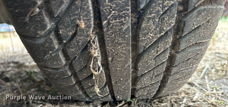 image for item NP9608 1997 Pontiac Bonneville SE