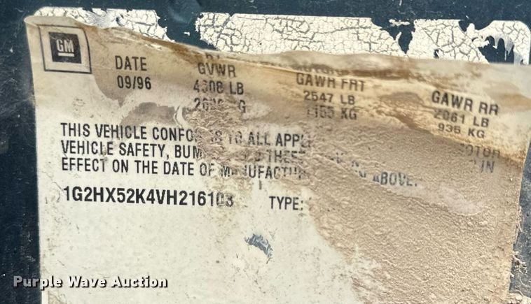 image for item NP9608 1997 Pontiac Bonneville SE