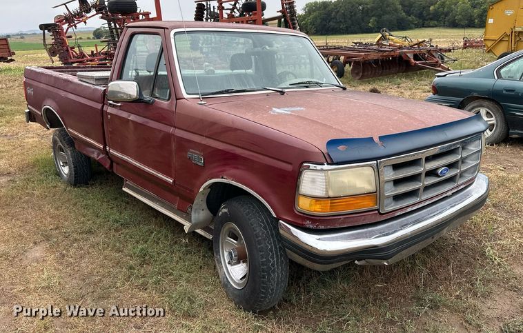 image for item NP9609 1992 Ford F150 XLT  pickup truck