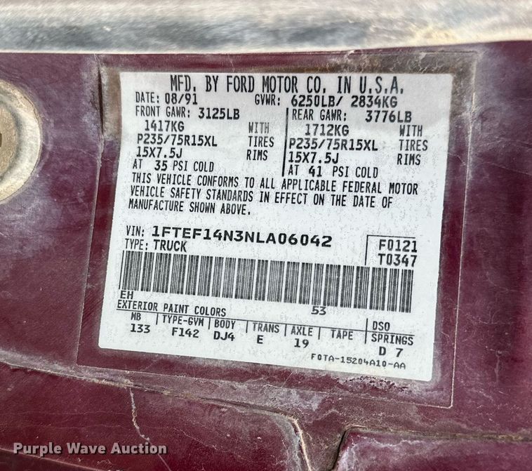 image for item NP9609 1992 Ford F150 XLT  pickup truck