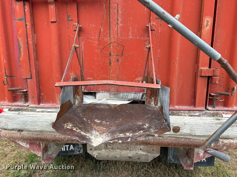 image for item NP9611 1974 Chevrolet Astro 95  grain truck