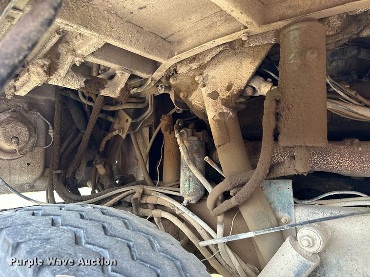 image for item NP9611 1974 Chevrolet Astro 95  grain truck