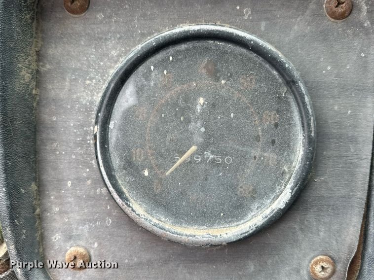 image for item NP9611 1974 Chevrolet Astro 95  grain truck