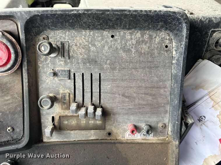 image for item NP9611 1974 Chevrolet Astro 95  grain truck