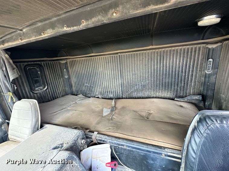 image for item NP9611 1974 Chevrolet Astro 95  grain truck