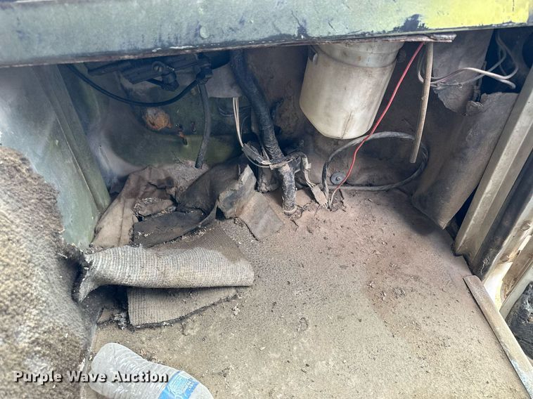 image for item NP9611 1974 Chevrolet Astro 95  grain truck