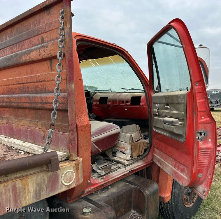 image for item NP9613 1976 Chevrolet C65  dump flatbed truck