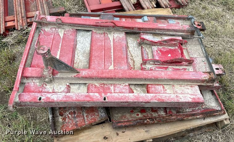 image for item NP9613 1976 Chevrolet C65  dump flatbed truck