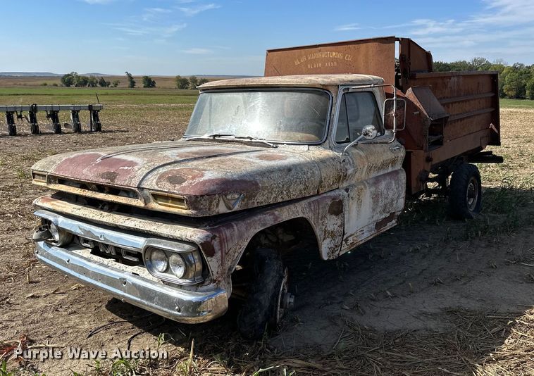 image for item NP9617 GMC Custom  feed delivery truck