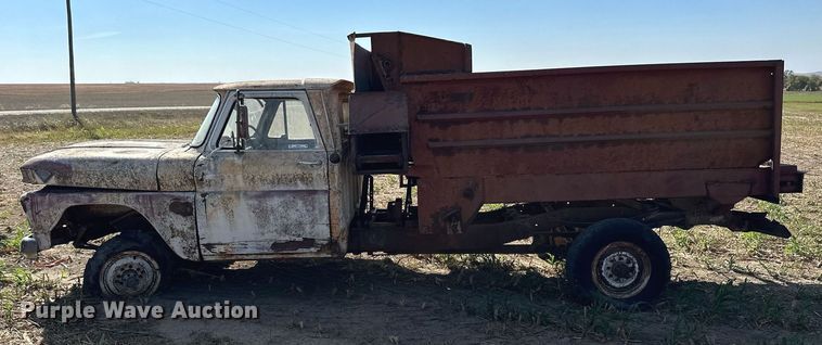 image for item NP9617 GMC Custom  feed delivery truck