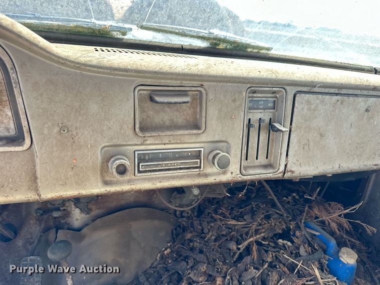 image for item NP9617 GMC Custom  feed delivery truck