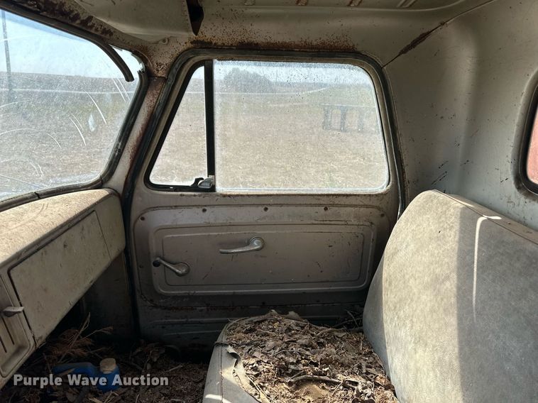 image for item NP9617 GMC Custom  feed delivery truck