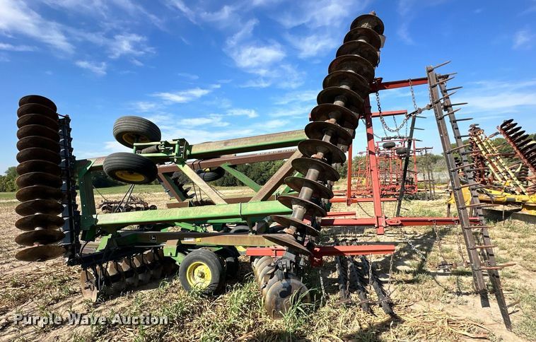 image for item NP9618 John Deere 650  double off-set disk