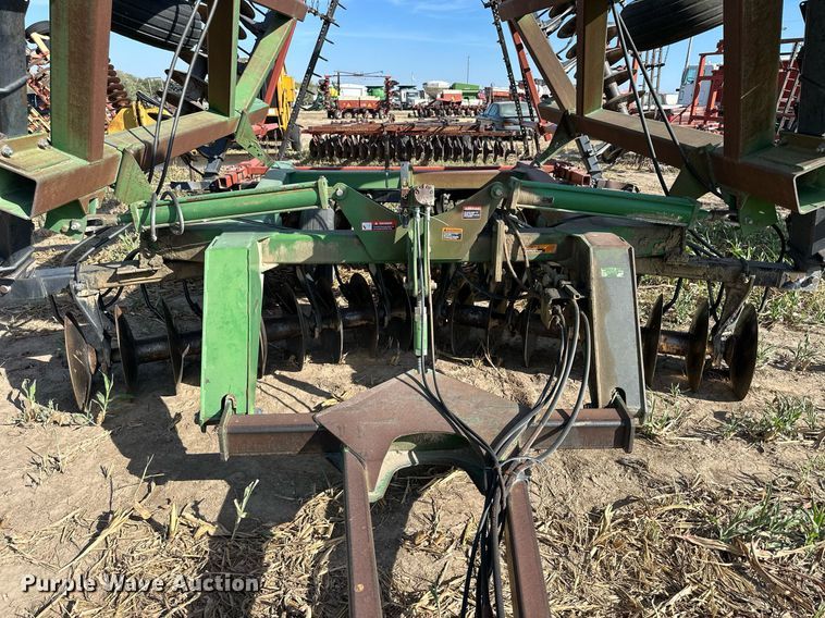 image for item NP9618 John Deere 650  double off-set disk