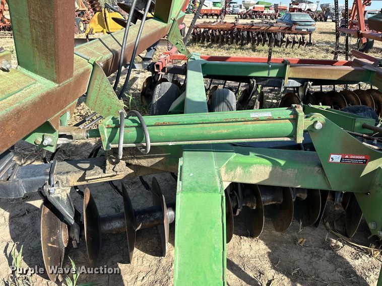 image for item NP9618 John Deere 650  double off-set disk