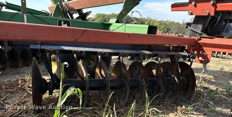 image for item NP9618 John Deere 650  double off-set disk