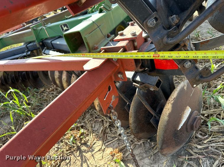 image for item NP9618 John Deere 650  double off-set disk