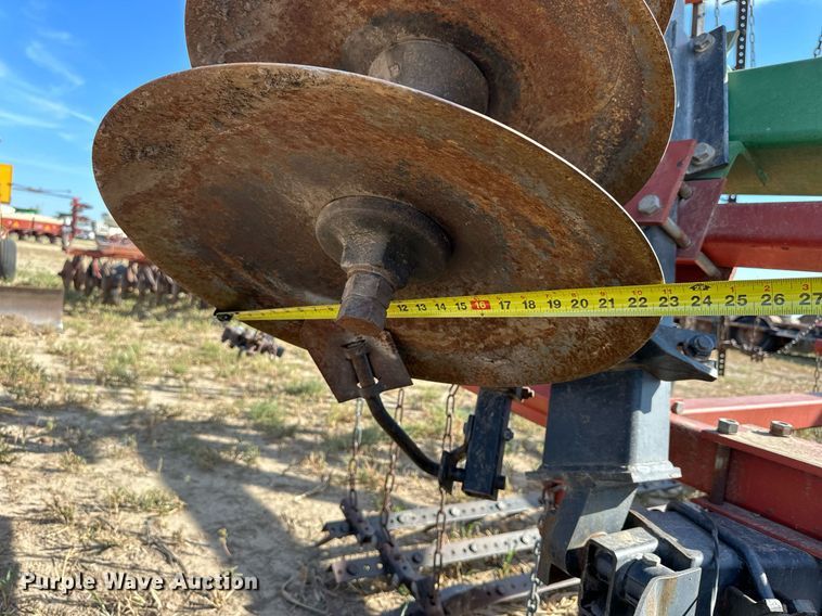 image for item NP9618 John Deere 650  double off-set disk