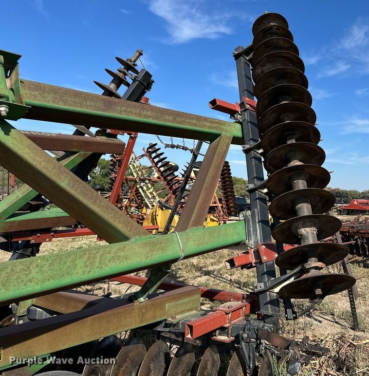 image for item NP9618 John Deere 650  double off-set disk