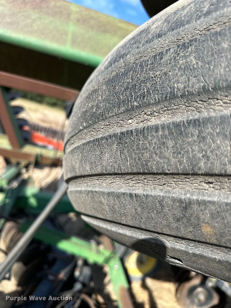 image for item NP9618 John Deere 650  double off-set disk