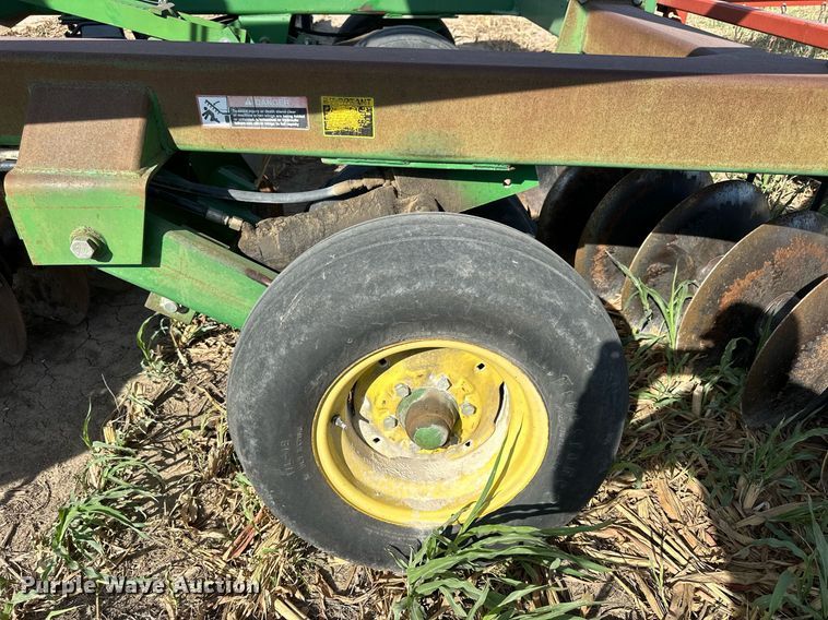 image for item NP9618 John Deere 650  double off-set disk