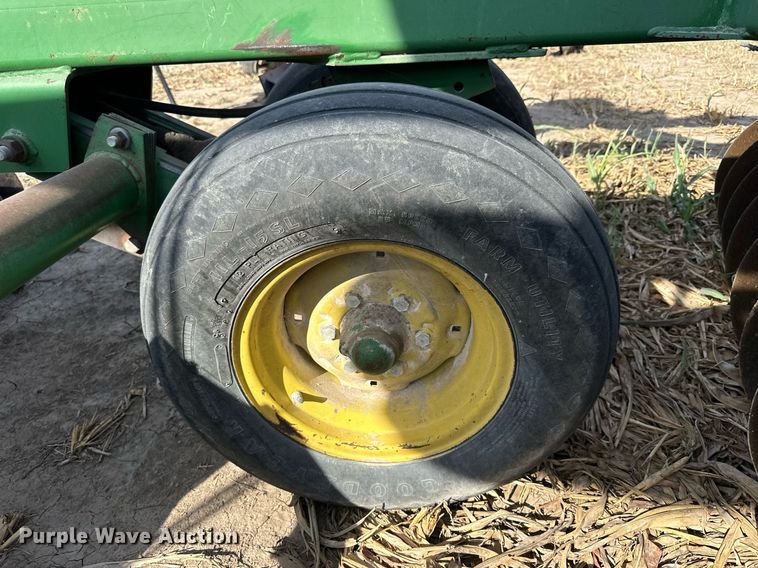 image for item NP9618 John Deere 650  double off-set disk