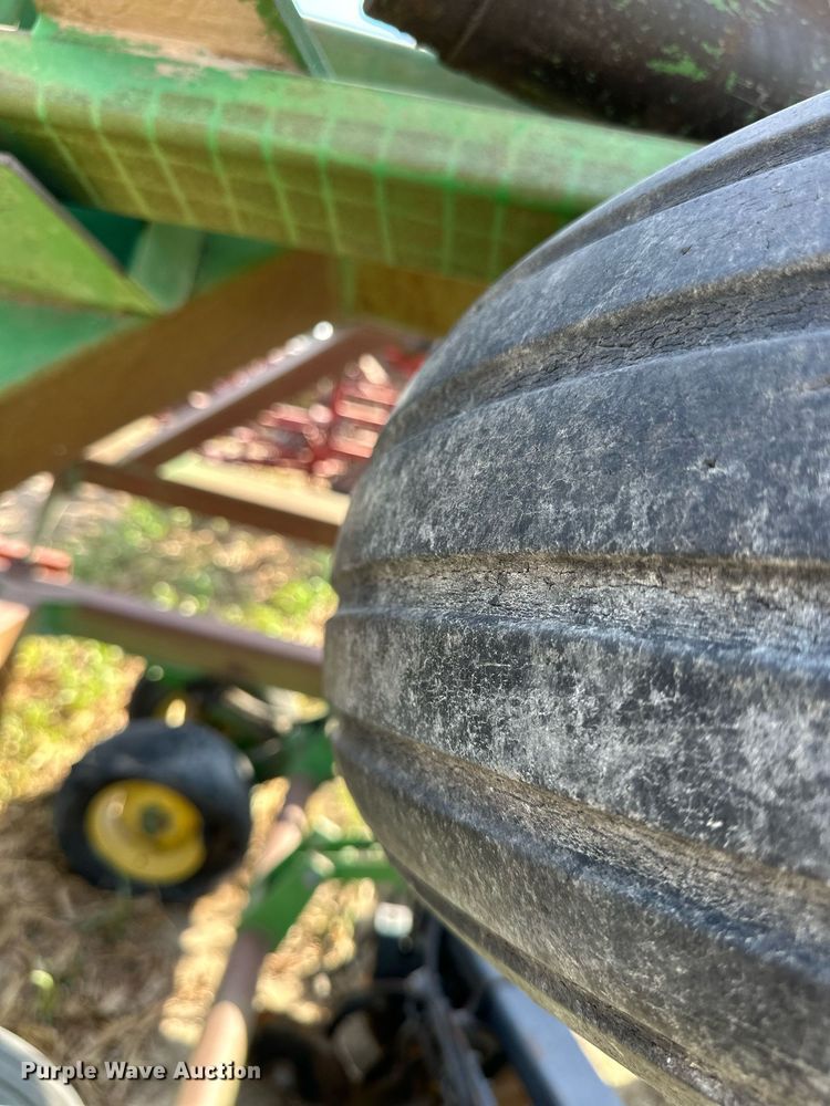 image for item NP9618 John Deere 650  double off-set disk