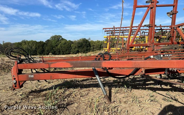 image for item NP9621 Sunflower 5531-34  field cultivator