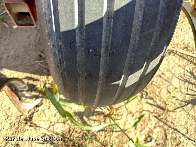 image for item NP9621 Sunflower 5531-34  field cultivator