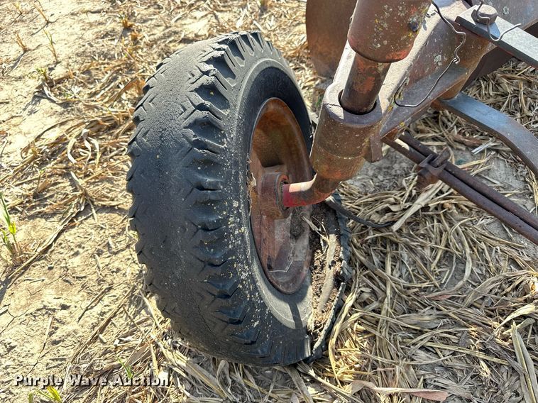 image for item NP9623 Tillage equipment