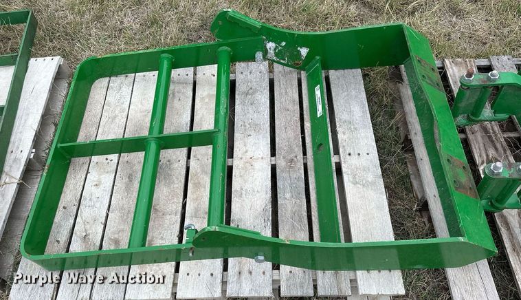 image for item NP9627 John Deere  bracket