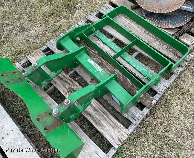 image for item NP9628 John Deere  grill guard
