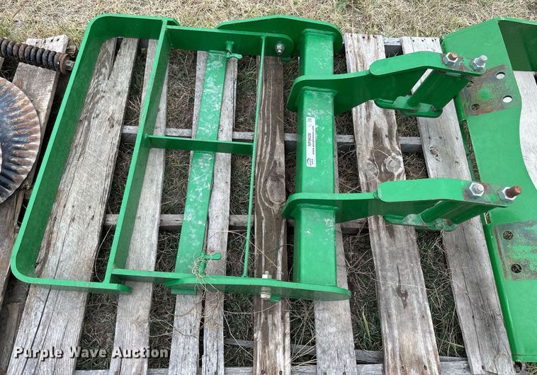 image for item NP9628 John Deere  grill guard