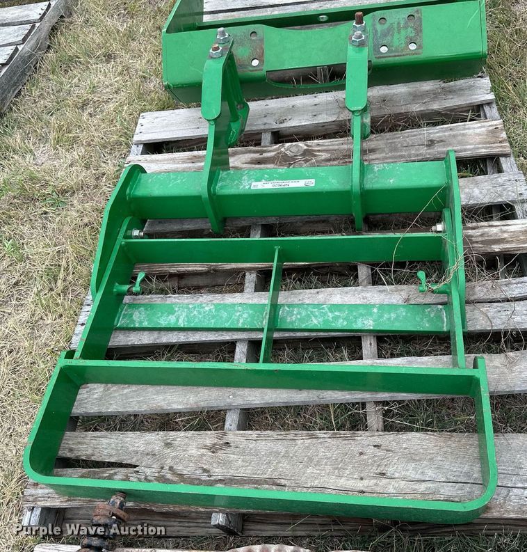 image for item NP9628 John Deere  grill guard