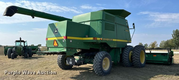 image for item NP9633 1998 John Deere 9610  RWA combine