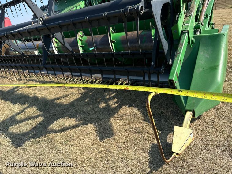 image for item NP9633 1998 John Deere 9610  RWA combine