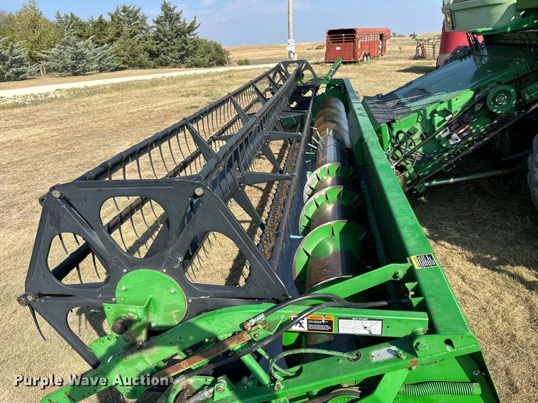 image for item NP9633 1998 John Deere 9610  RWA combine