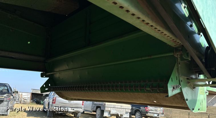 image for item NP9633 1998 John Deere 9610  RWA combine