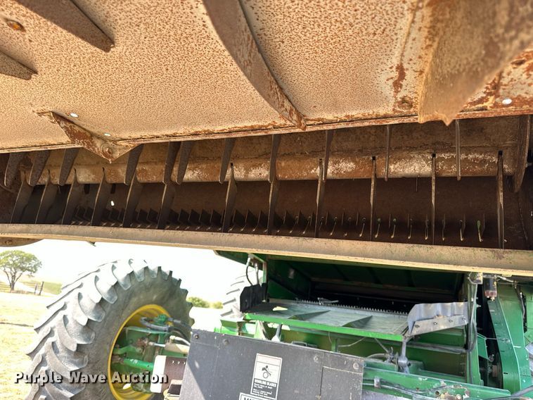 image for item NP9633 1998 John Deere 9610  RWA combine