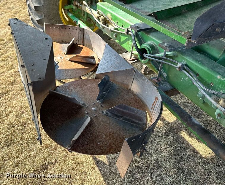 image for item NP9633 1998 John Deere 9610  RWA combine