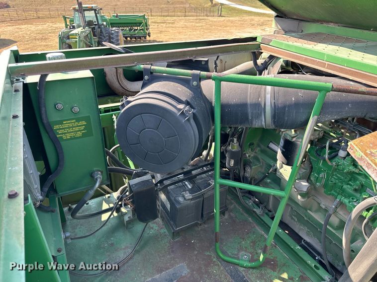 image for item NP9633 1998 John Deere 9610  RWA combine