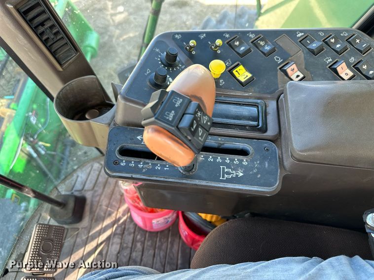 image for item NP9633 1998 John Deere 9610  RWA combine